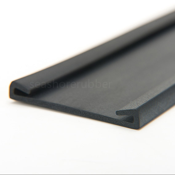 1 nitrile rubber extrusion tank strip310.jpg